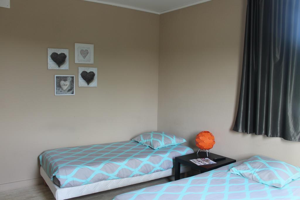 Le Bellevue Lisieux Hotel Екстериор снимка